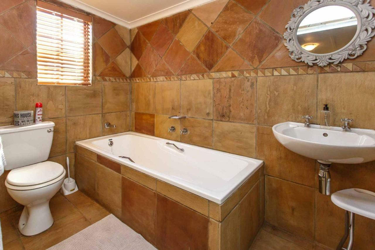 Appartamento Hazenjacht Karoo Lifestyle - Spitzkop Oudtshoorn Esterno foto